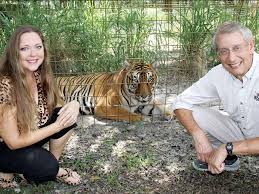 Carole baskin is an american businesswoman and popularly known to be an animal rights activist and zookeeper. A Volunteer Was Bitten By A Tiger At Carole Baskin S Big Cat Rescue