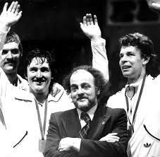 Placés côte à côte dans le groupe b avec les espagnols, les suédois, les hongrois, les brésiliens et les. 60 Geburtstag Der Schwere Unfall Des Jo Deckarm Bilder Fotos Welt