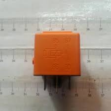 Replace your relay with this high quality bosch replacement to restore fuel pump operation. Jual Relay Fuel Pump Pompa Bensin Bmw E30 M40 Orange Jakarta Utara Berdikari Motors Tokopedia