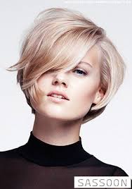 frisuren bilder kurzer stufen bob tiefem seitenscheitel frisuren haare styling kurzes haar haar styling frisuren 2016