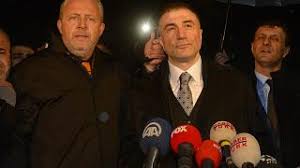 Sedat peker kimdir, reis lakaplı mafya babası. Sedat Peker Devlet Sokaga Cikin Derse Cikariz Turkiye Yi Venezuela Ya Cevirmek Istiyorlar Euronews