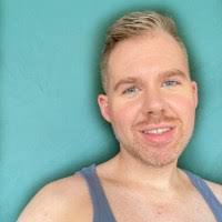 Daniel Craig's comments about gay bars reek of straight privilege