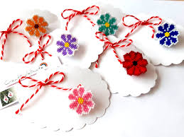 Vizualizeaza imaginile cu martisor si alte etichete asociate lor. Martisoare De Colorat