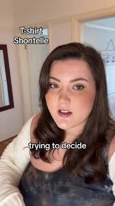 The way I used to blast this out as a teen, guurrl 😳🤣 #throwback #tshirt  #shontelle #rnb #sing #singing #singer #singtok #coversong #cover  #pianocover@Sing2Music #fyp #foryoupage #foryou