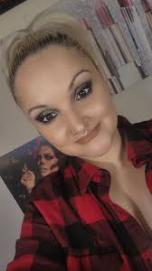 Let me see ur grey day makeup I need some ideas