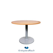 Vos convives seront parfaitement à l'aise autour de la table. Table Ronde Merisier 110 Cm Ou 120 Cm Occasion Tricycle Office