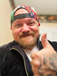 If your competing against anyone other than yourself, you don't even  understand the game ❤️ greed, jealousy, insecurity is traits of chumps not  champions 😎💯❤️™️ good day god bless and stay classy !!!!