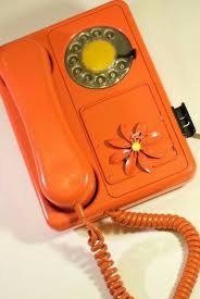 Orange Retro Phone So Missed The Days Now Antikalar Turuncu Arkaplan Tasarimlari