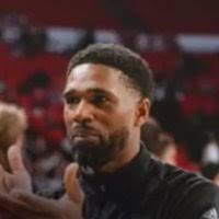 Chris Wallace (@CoachCWallace)