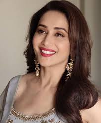 Why is Madhuri Dixit more appealing compared to other contemporary Indian  actresses like Sridevi even in 2018?