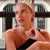 200+ "Isabelle" profiles