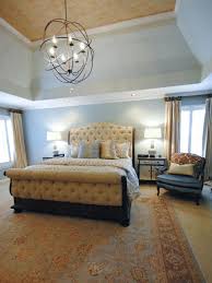 Farkli Tarz Yatak Odasi Avizeleri Jpeg Modern Ev Dekorasyonunuz Icin Avize Modelleri 2018 Bedroom Design Trends Bedroom Makeover Master Bedroom Makeover
