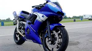Fast, sexy, and i love the curves. This Old Bike Rideapart S 2004 Yamaha R6 Project Moto