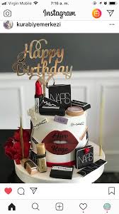 Birthday Cake For Wife Ideas Pin De Aline Marques Fattori Em Fashion Cake Bolos De Aniversario Para Adultos Bolos Aniversario De Adolescente Bolos De Aniversario De Maquiagem