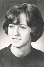 Carolyn Hamilton's Instagram, Twitter & Facebook