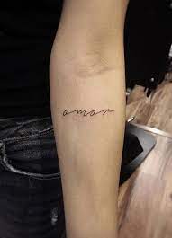 Letras lindas para el mejor diseño. Pin De Fabiana En Small Tattoos Tatuajes Escritos Tatuajes Tatuajes Femeninos