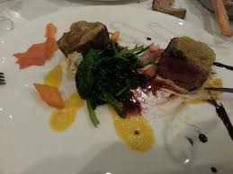 Filetti di trota bianca in crosta di semi. Filetto Di Manzo In Crosta Di Pane Picture Of Cannavacciuolo Cafe Bistrot Novara Tripadvisor