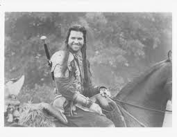 Warwick davis and val kilmer on willow, george lucas, how peter jackson owes them everything video. Willow Madmartigan Val Kilmer On His Horse And 50 Similar Items