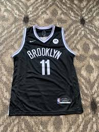 New Kyrie Irving Jersey Xl Sidelineswap