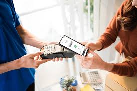 Platenie v reštauráciách a obchodoch v Turecku: Sprievodca