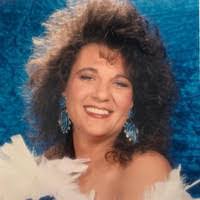 Sandra Epps's Instagram, Twitter & Facebook