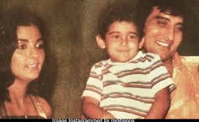 Vinod Khanna S First Wife Akshaye And Rahul Khanna S Mother Geetanjali Dies At 70 She complained of uneasiness at the farmhouse on saturday evening following which she in 1990, he got married again to kavita, with whom, he had a son, sakshi, and a daughter, shraddha. vinod khanna s first wife akshaye and