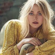 All original content and graphics belong to lovely dakota and cannot be reproduced in any form without the permission of the. Dakota Fanning Beitrage Facebook
