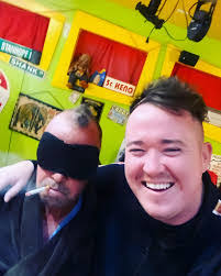 Robin Glaze's Instagram, Twitter & Facebook