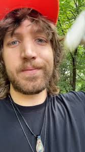 @thelittlecheerful @mason_via , Sunday funday, see ya there! 💋