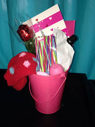 On valentine's day, it can feel like there is a lot of pressure to come up with just the right gift. Valentines Day Basket For A Teenage Girl Valentine Gifts For Girls Valentines Day Baskets Girls Valentines