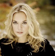 so 11.11.18 familienkonzert die schneekönigin