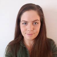 Deirdre Cummins's Instagram, Twitter & Facebook