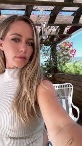 Kendra Engle's Instagram, Twitter & Facebook