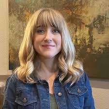 Kristi Powell's Instagram, Twitter & Facebook