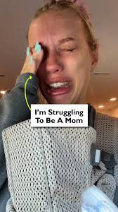 I'm struggling to be a mum and can't stop crying 😭