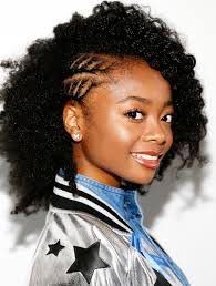 La coupe afro (court, long, avec des petites nattes devant). 1001 Facons D Experimenter Avec Une Jolie Coiffure Cheveux Frises