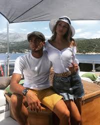 The biography of mateo kovacic.welcome to informative football official youtube channel !subscribe for more videos ►. Izabel Kovacic Chelsea Star Mateo Kovacic S Stunning Businesswoman Wife Is Dubbed Croatia S Shakira