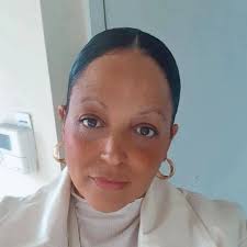 Is it better to take Turkish lira , euros or English currency