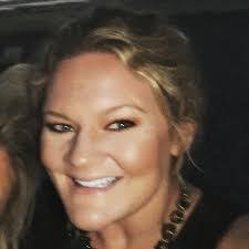 Jocelyn Mayfield's Instagram, Twitter & Facebook