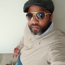 Tyrone Horton's Instagram, Twitter & Facebook