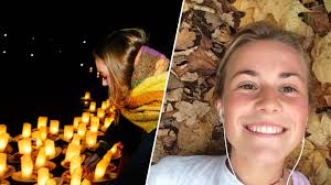 Verlichte bootjes “op één van haar lievelingsplekjes” herdenken Julie Van  Espen 3 jaar na moord