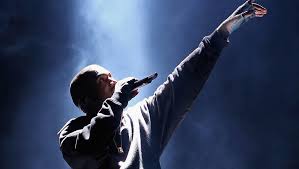 Features from playboi carti, pusha t and roddy ricch were previously teased. Kanye Wests Album Donda Enthalt Feature Von Jay Z Musikexpress