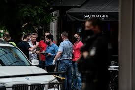 Επί 20 χρόνια η μαρία εργαζόταν αδιάλειπτα. Foniko Sta Sepolia Aparhgorhth H Mana Toy Albanoy Poy Ektelesan Ayth Htan H 4h Apopeira Enantion Toy Video