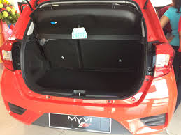 Video kali ini aku tunjuk korang macam mana nak diy lampu pada bonet belakang kereta perodua axia. Getah Bonet Myvi
