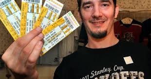 Lawrence man waits 35 hours to buy Bruins tickets