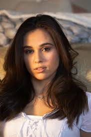 Bethany Hare's Instagram, Twitter & Facebook