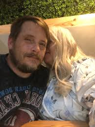 I woke up around 5, played some CoD, cleaned a bit, finished Christmas  shopping, and got sorta bored. What should I do? AH, A BOMB REVIEW! GOT IT!  BrazenQue (5127 Bradford Hicks