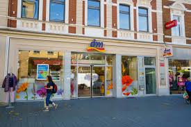 The move is part of the company's strategic plan to open ten coffee shops across the city. A Guide To Household Shopping In Germany Expatica