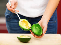 For this reason, monitoring your serving sizes is crucial to preventing weight gain and maximizing the potential health benefits of this incredible ingredient. 8 Amazing Side Effects Of Eating Avocados Every Day Eat This Not That