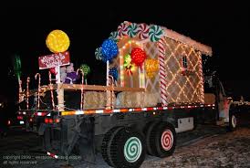 Christmas 07 Parade Float Westside Building Supply Christmas Parade Christmas Parade Floats Christmas Float Ideas